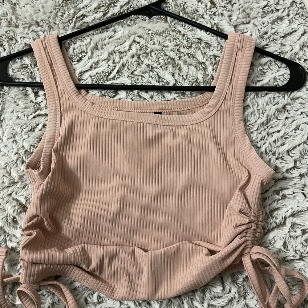 light pink XS shein cropped ruffled shirt